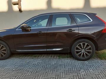 Volvo XC60 T5 AWD Inscription 250CV Michelin nuove
