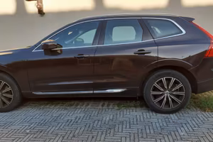 Volvo XC60 T5 AWD Inscription 250CV Michelin nuove