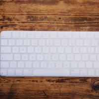 Apple Magic Keyboard con TouchID