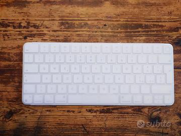 Apple Magic Keyboard con TouchID