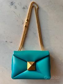 ONE STUD NAPPA BAG WITH CHAIN