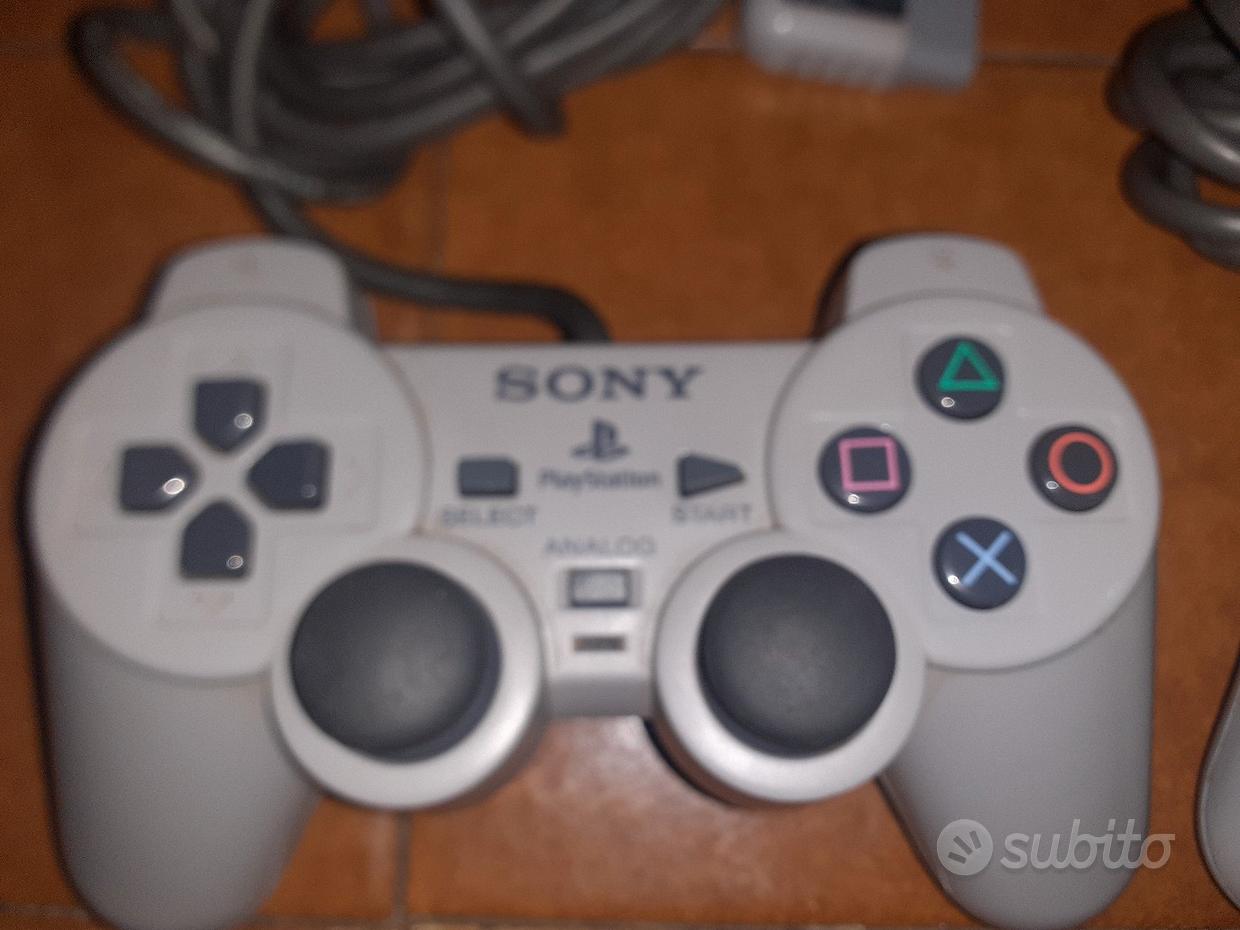 Volante con pedaliera per PS4 e PS5 - Console e Videogiochi In vendita a  Messina