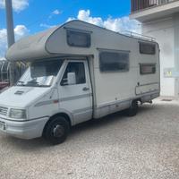 Camper mansardato
