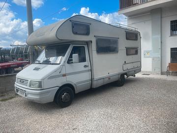 Camper mansardato
