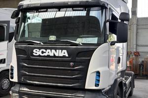 Scania e 440 intero o a pezzi