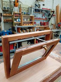 Finestre 70x50 vasistas  in legno pronta consegna