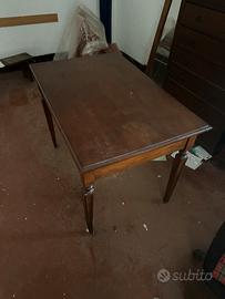 tavolo vintage in legno massello