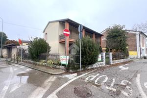 VILLA SINGOLA A ACQUANEGRA SUL CHIESE