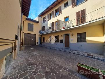 2 LOCALI A PALAZZOLO SULL'OGLIO