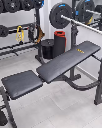 Panca multifunzione Turner con supporti bilanciere