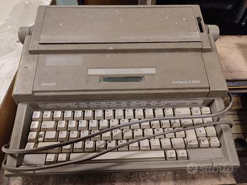 macchina da scrivere elettronica Olivetti e 504