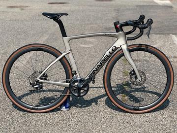 Pinarello F5 2022 in carbonio Ultegra
