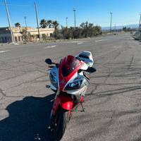 Yamaha R1