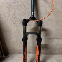 FORCELLA ROCK SHOX XC30 PER RUOTA 27,5’’