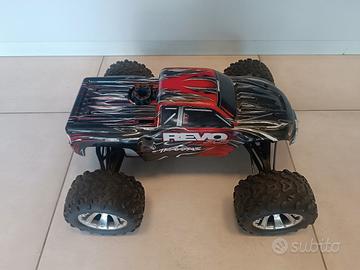 Automodello Traxxas Revo 3.3 
