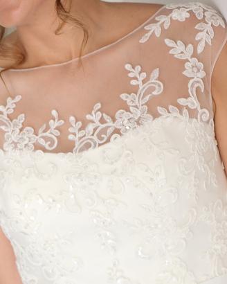 Abito da sposa di design avorio in raso e pizzo