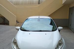 Ford Fiesta 1400 Gpl Titanium
