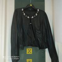 Giacchina ecopelle con applicazioni