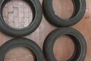 Gomme  225/50 r17