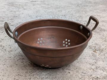 Piccolo scolapasta vintage in rame