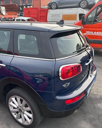 Mini clubman 2018 incidentata