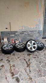 Cerchi in lega Audi originali 18 pollici 5 razze