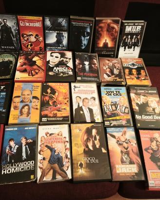  49 VHS ORIGINALI +Videoregistratore Omaggio 