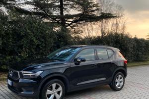 Volvo XC40 T2 Momentum Core