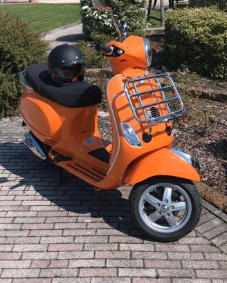 Vespa Piaggio 125 LX ie