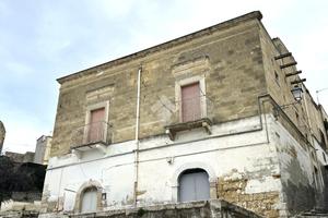 CASA INDIPENDENTE A CANOSA DI PUGLIA