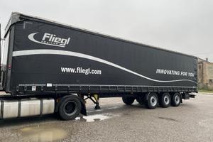 Semirimorchio centinato Fliegl