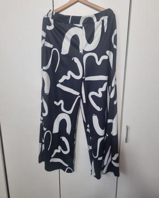 Pantalone  nuovo