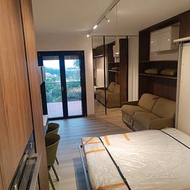 MONOLOCALE RISTRUTTURATO con posto auto - FIESOLE