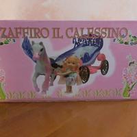 Bambola con calesse “Zaffiro il calessino”