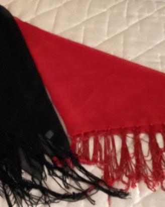 Scialli donna nero e rosso con frange