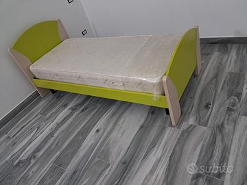 letto singolo con rete e materasso