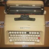 macchina da scrivere Olivetti 
