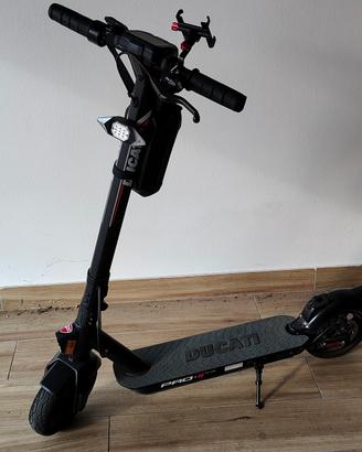 Monopattino Ducati pro 2 plus 