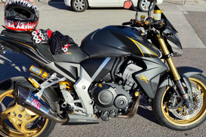 Honda cb1000r extreme