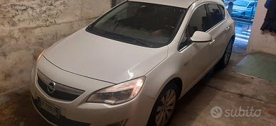 OPEL Astra 4ª serie - 2013