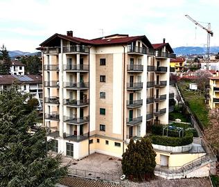 4 LOCALI A L'AQUILA