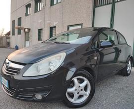 Opel Corsa 1.2 BENZINA AUTOMATICO NEOPATENTATI