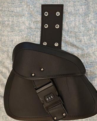 Borsa con codice laterale moto universale da sella