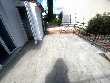 Casa indipendente di 90 m² con 4 locali a Firenze
