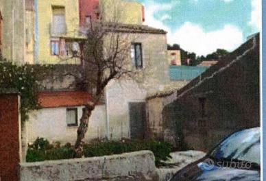 Rudere su area edificabile