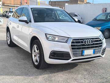 Audi Q5 40 TDI quattro Stronic Business Sport 2020