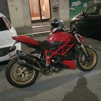 Ducati 848 streetfighter anno 2013