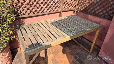 Tavolo di legno per giardino/terrazzo