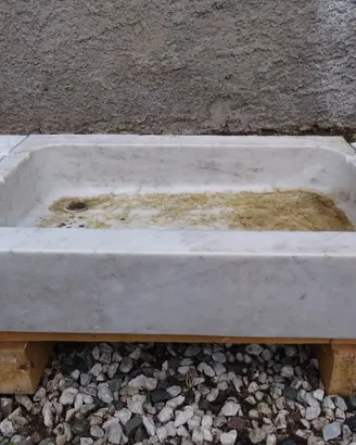 LAVELLO IN MARMO DI CARRARA ANTICO