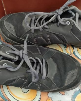 Scarpe Quechua nere sportive waterproof
